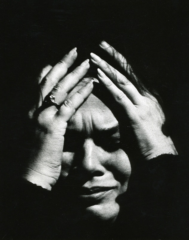 File:Margiste, Anne (Nana – Anne Margiste. Kruusvalli „Jõgi voolab”. Ugala, 1980, erakogu).jpg